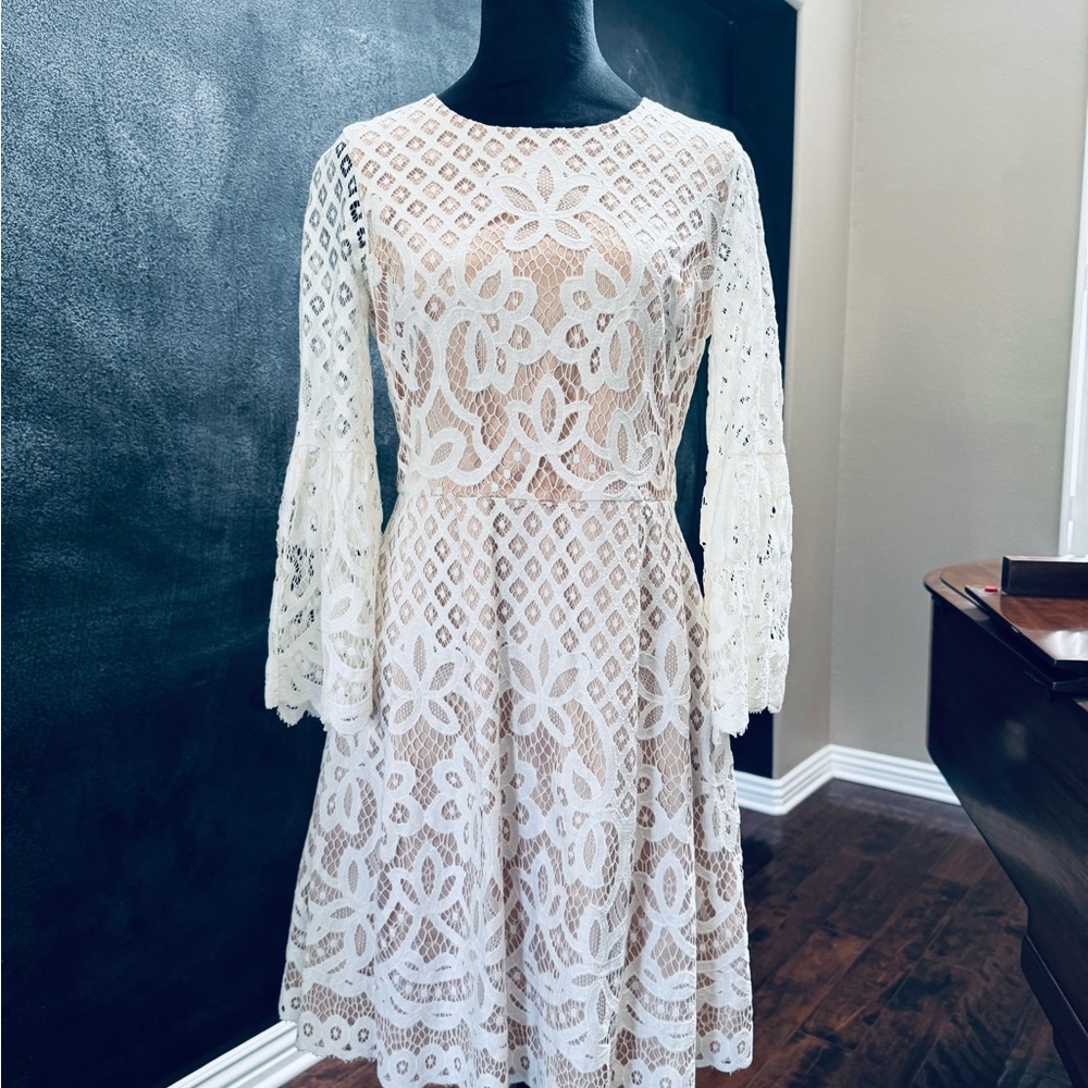Elegant White Lace Dress